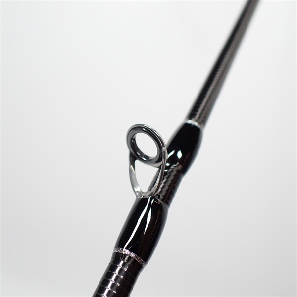 ビームス クローラ８・３Ｌ＋